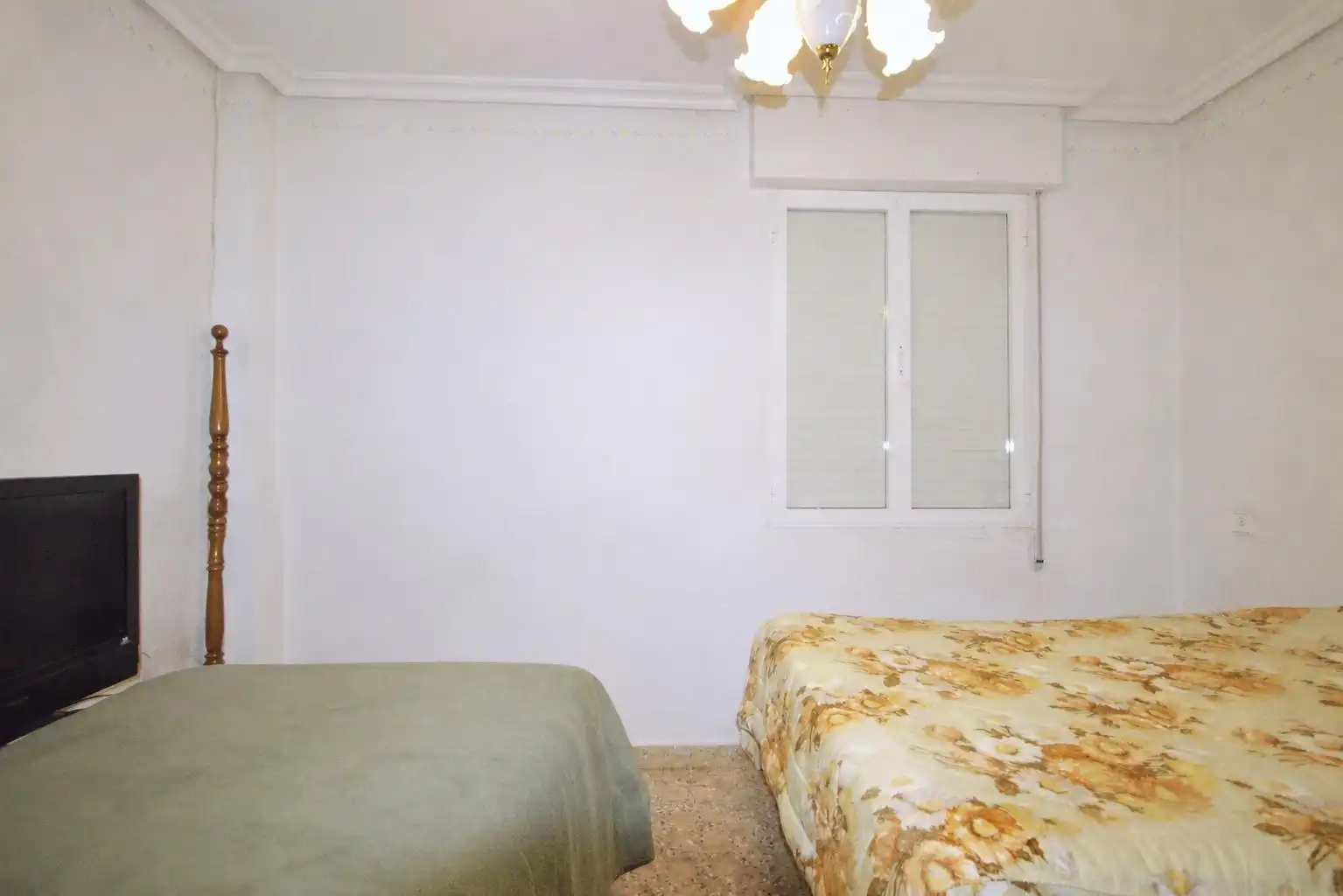 Habitación de Casa o chalet en venta en Elche / Elx con Jardín privado y Alarma