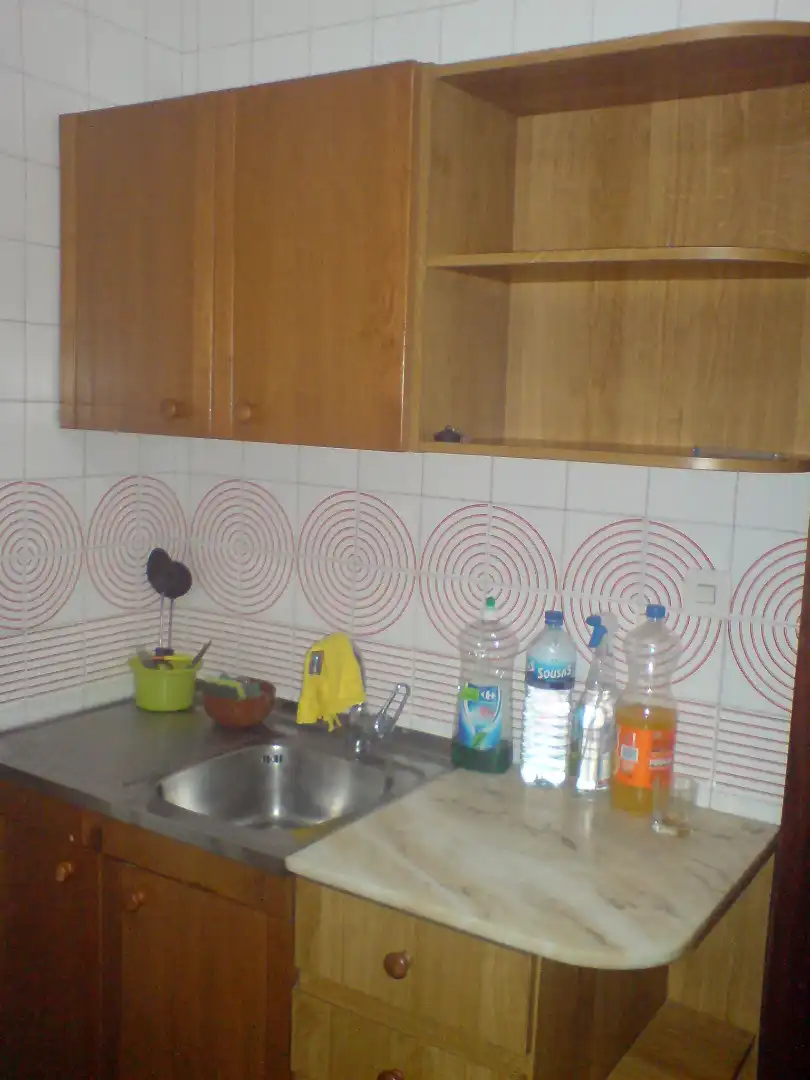 Cuina de Pis en venda en Santiago de Compostela  amb Calefacció, Terrassa i Moblat