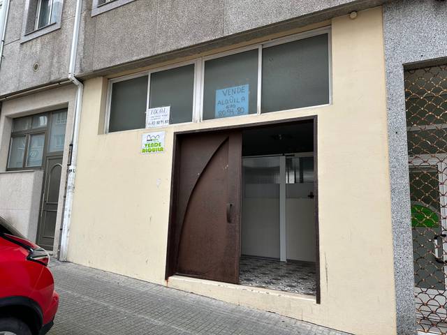 Local comercial en Alquiler en Rúa Antonio Noche López, 4 en Los Castros - Castrillón