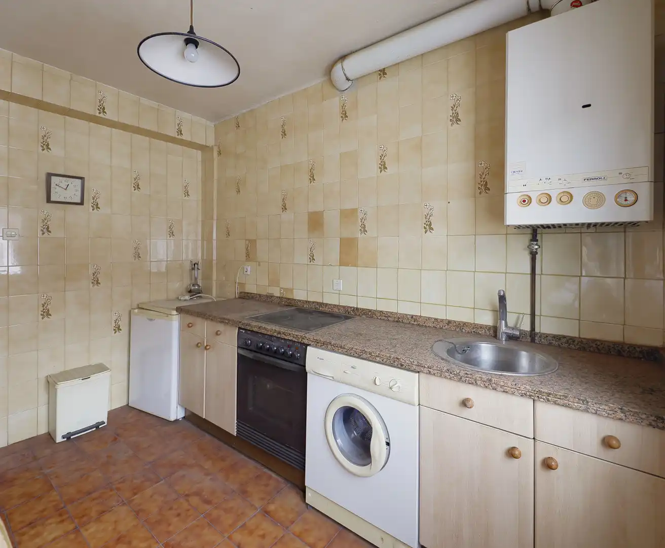 Küche von Wohnung zum Verkauf in Oviedo  mit Heizung, Parkett und Abstellraum
