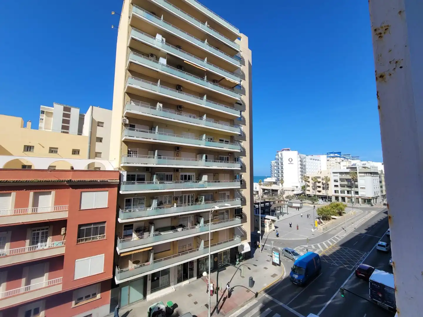 Vista exterior de Pis en venda en Cádiz amb Terrassa i Traster