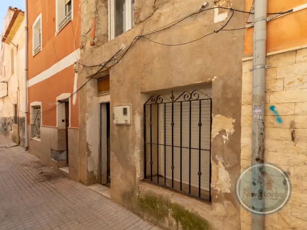 Vista exterior de Casa adosada en venda en Novelda amb Terrassa