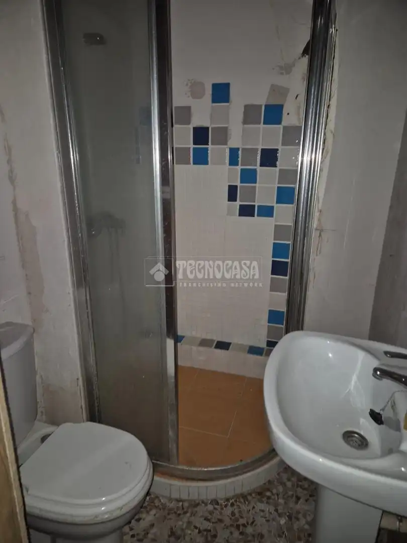 Baño de Local en venta en Sigüenza con Aire acondicionado y Calefacción