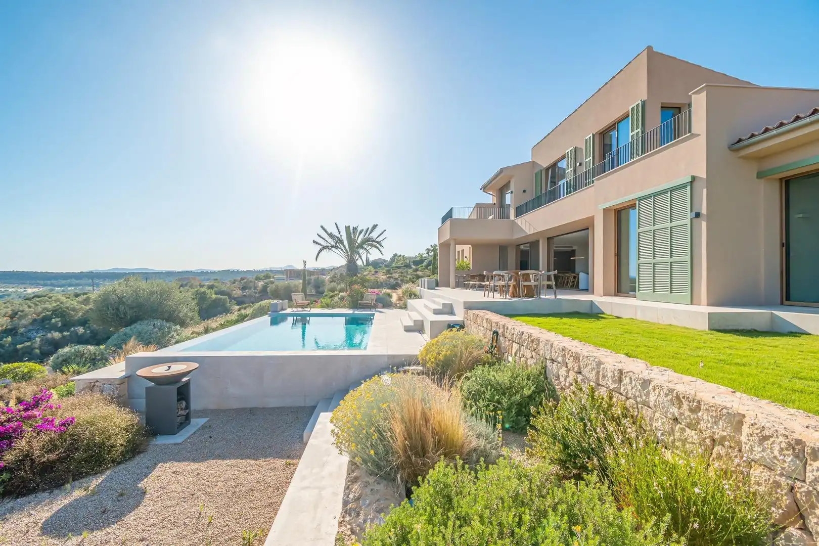 Chalet con piscina en venta en Llevant