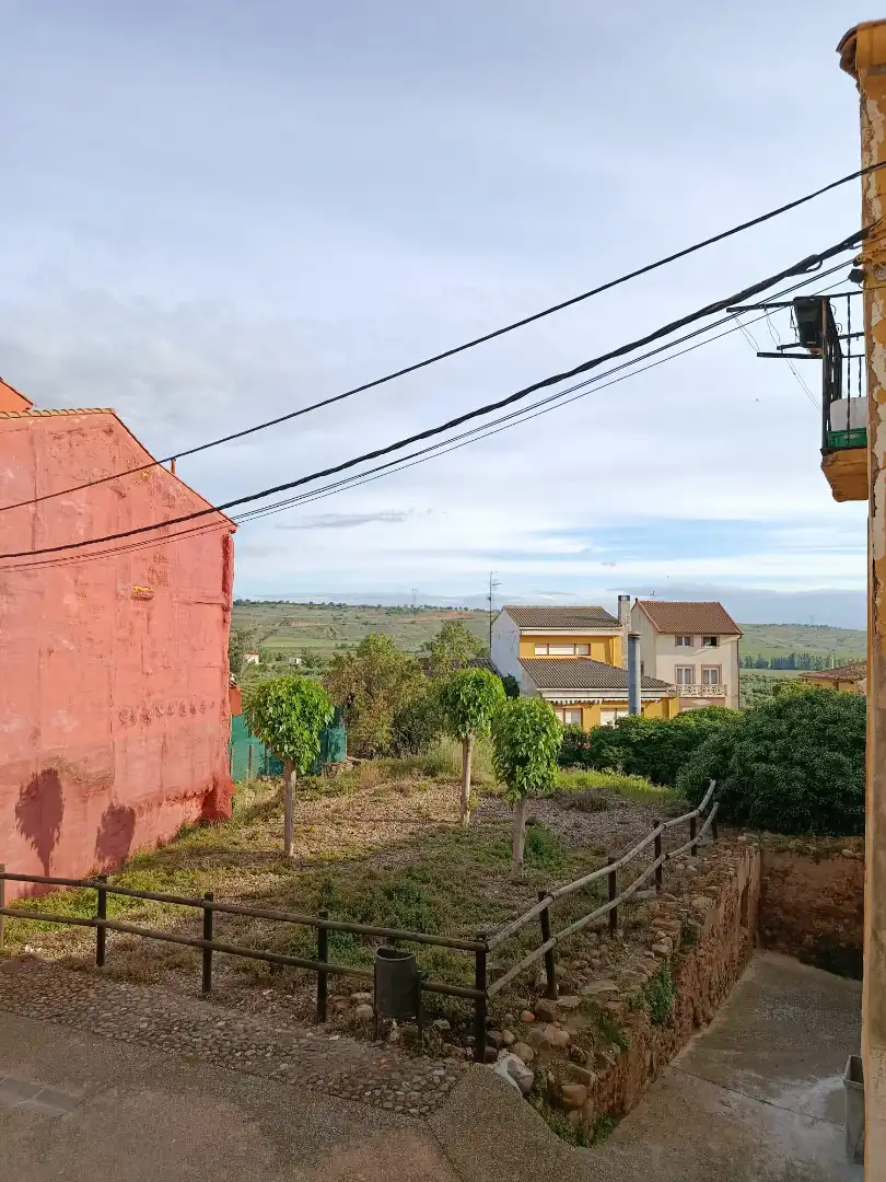 Casa adosada en venta en Tudelilla con Terraza, Trastero y Amueblado