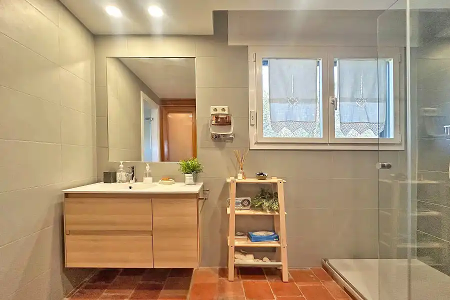 Bathroom of Houses for sale in Hoyo de Manzanares  with Air Conditioner, Heating and Private garden
