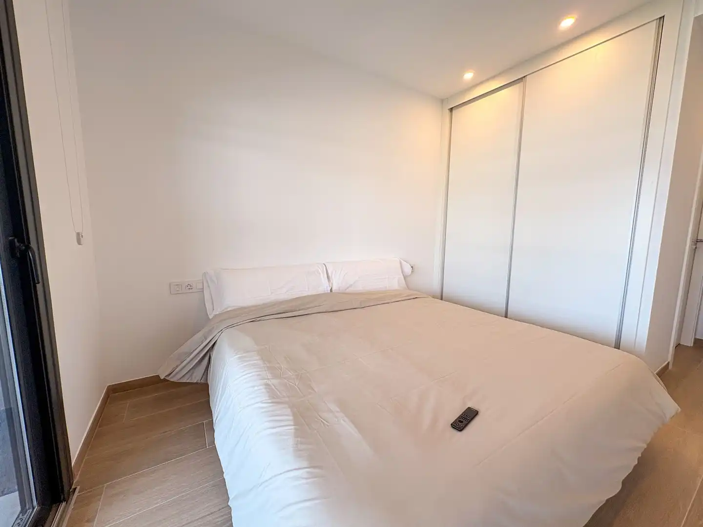 Habitación de Piso de alquiler en Torrevieja con Aire acondicionado, Calefacción y Terraza