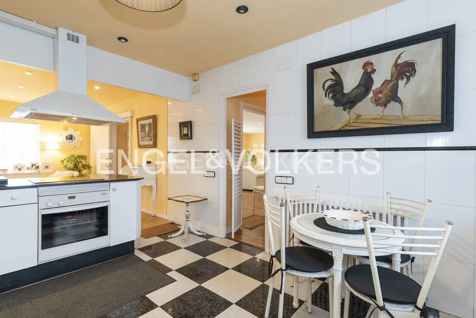 Cocina de Casa o chalet en venta en Sant Cugat del Vallès con Aire acondicionado, Calefacción y Jardín privado