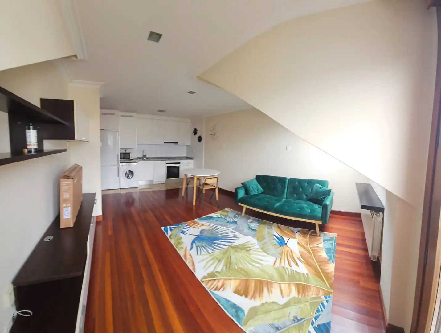 Sala de estar de Piso de alquiler en Gijón  con Calefacción, Parquet y Amueblado