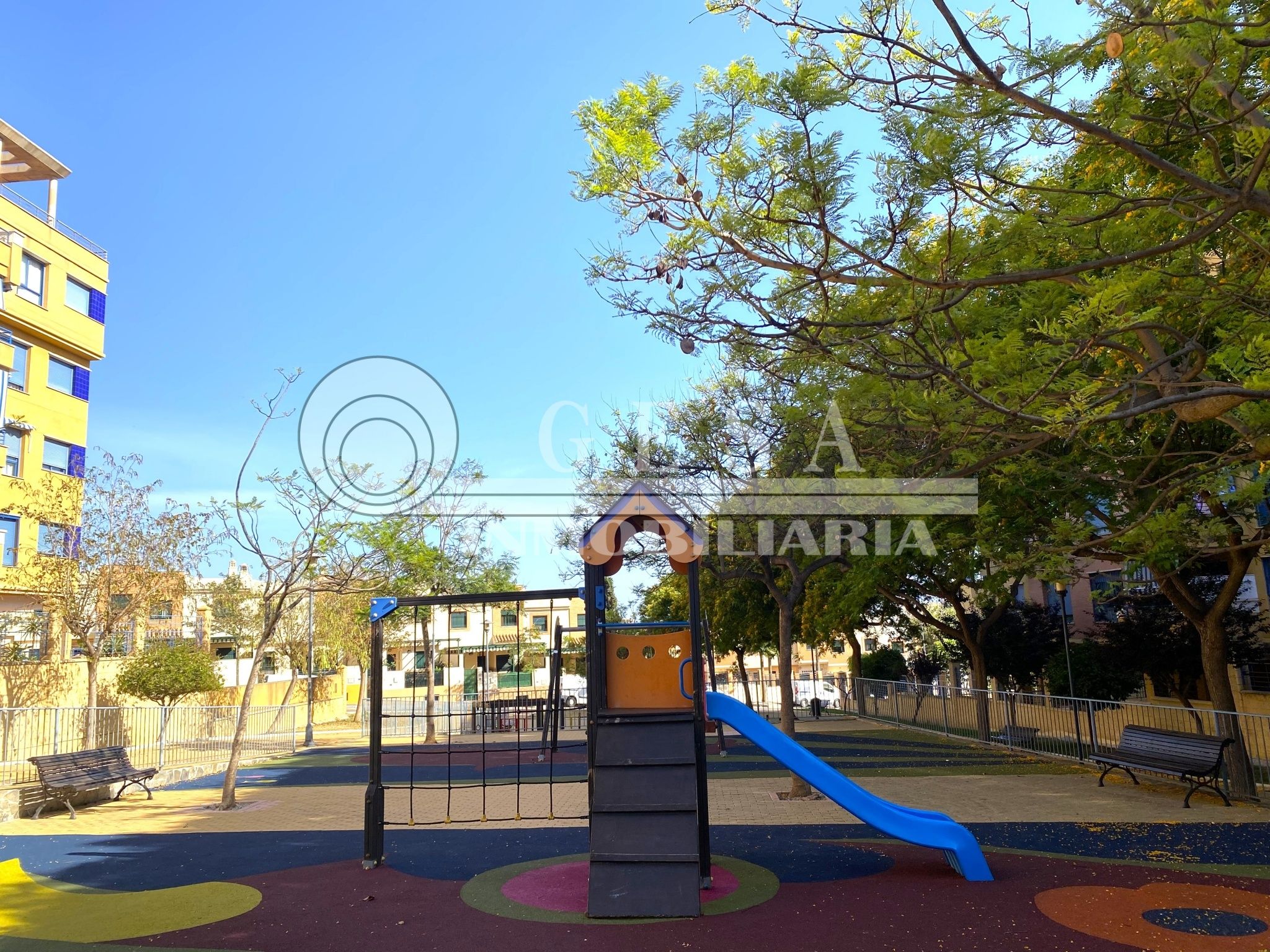 Vista exterior de Pis en venda en Vélez-Málaga amb Aire condicionat, Calefacció i Terrassa