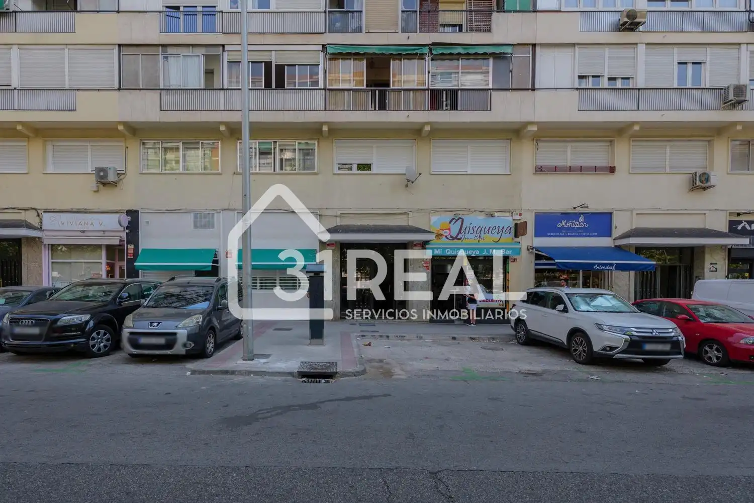 Vista exterior de Pis en venda en Madrid amb Calefacció, Terrassa i Balcó