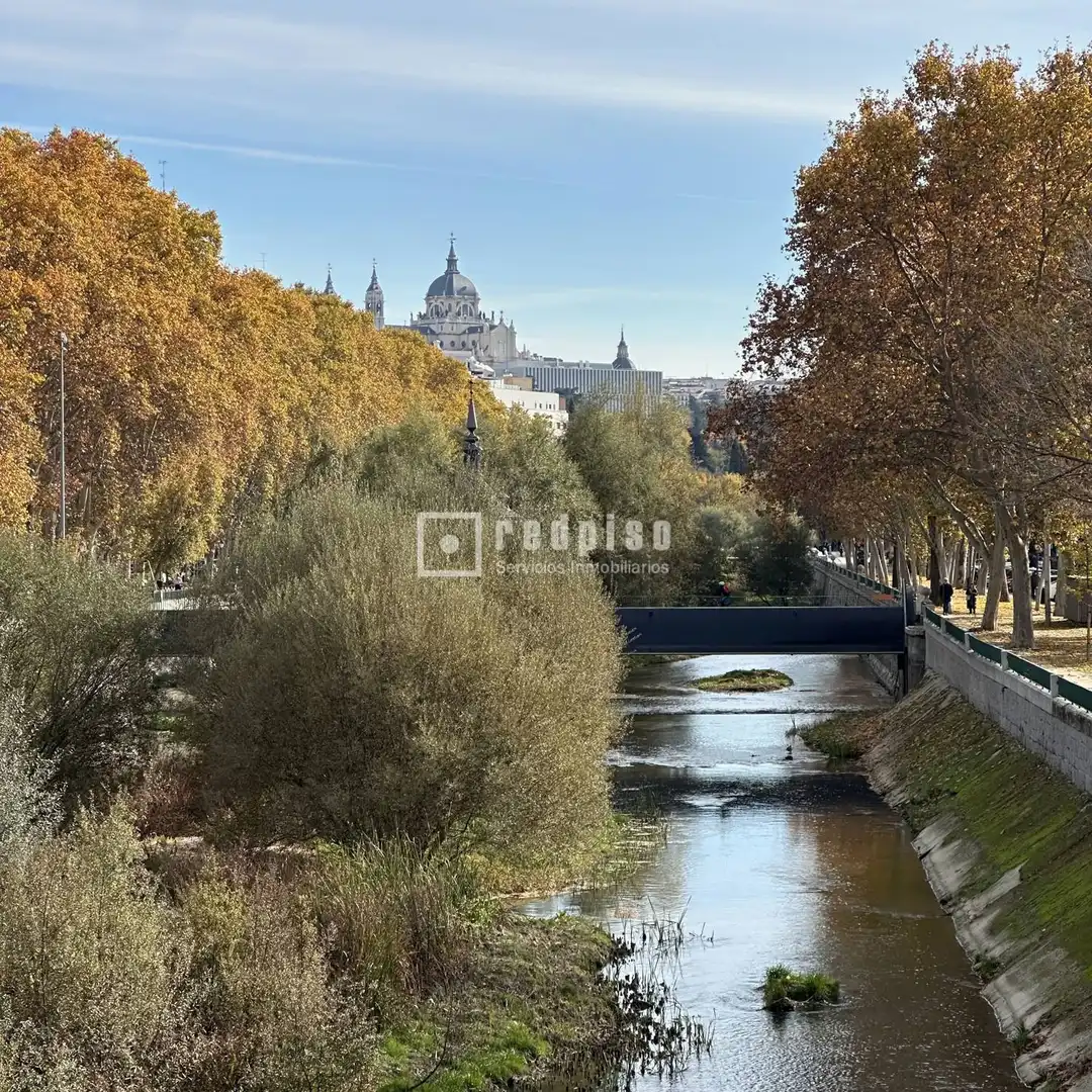 Vista exterior de Piso en venta en Madrid con Aire acondicionado, Calefacción y Jardín privado