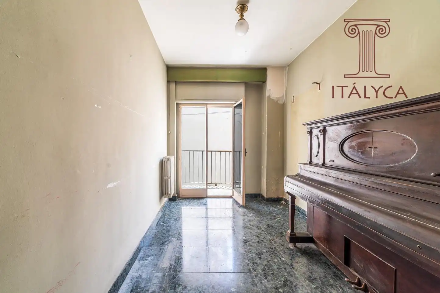 Piso en venta en Sevilla con Terraza y Trastero