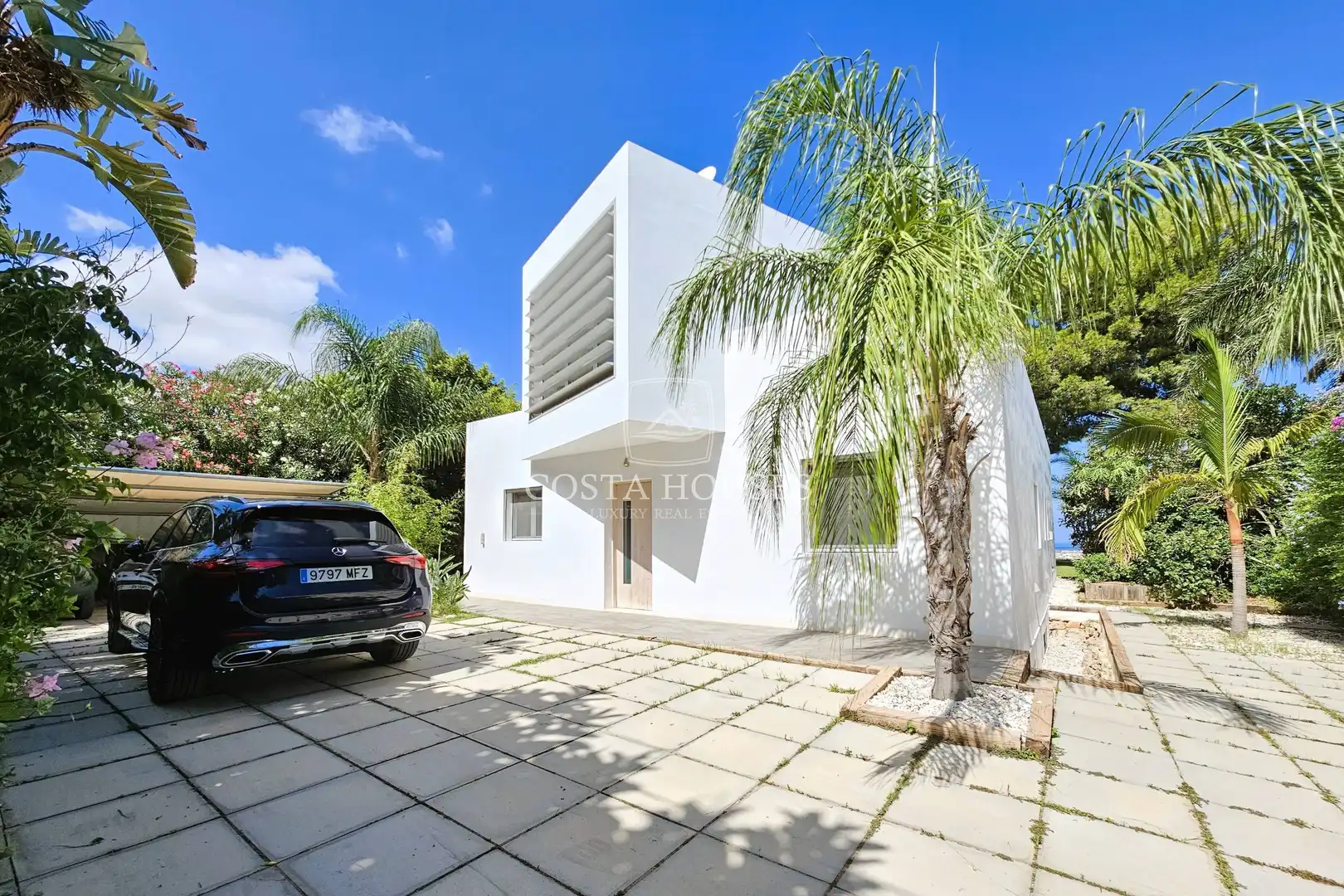 Exterior view of Houses for sale in Dénia  with Air Conditioner, Private garden and Terrace