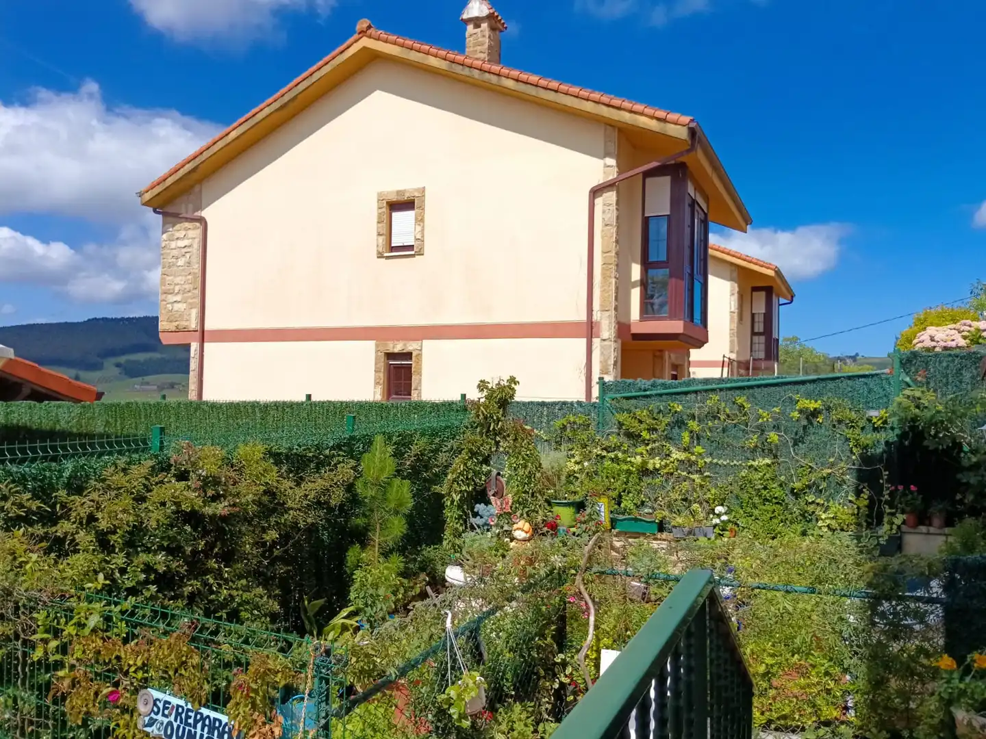 Vista exterior de Casa o chalet en venta en Meruelo con Calefacción, Jardín privado y Terraza