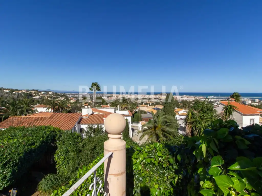 Houses for sale in Calle Plataner, El Montgó