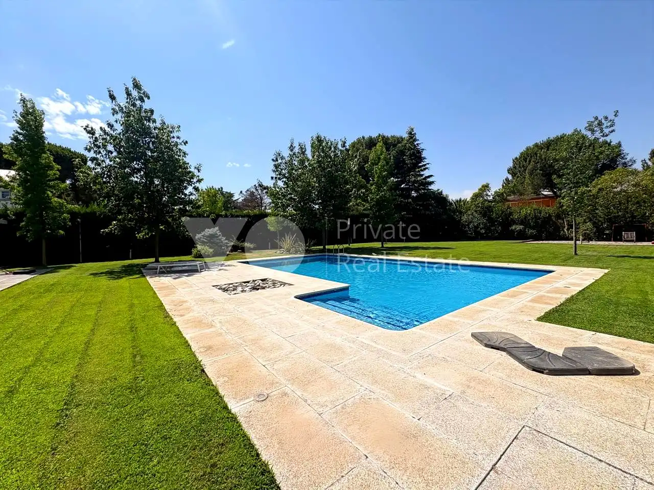 Piscina de Casa o xalet de lloguer en Boadilla del Monte amb Aire condicionat, Calefacció i Jardí privat