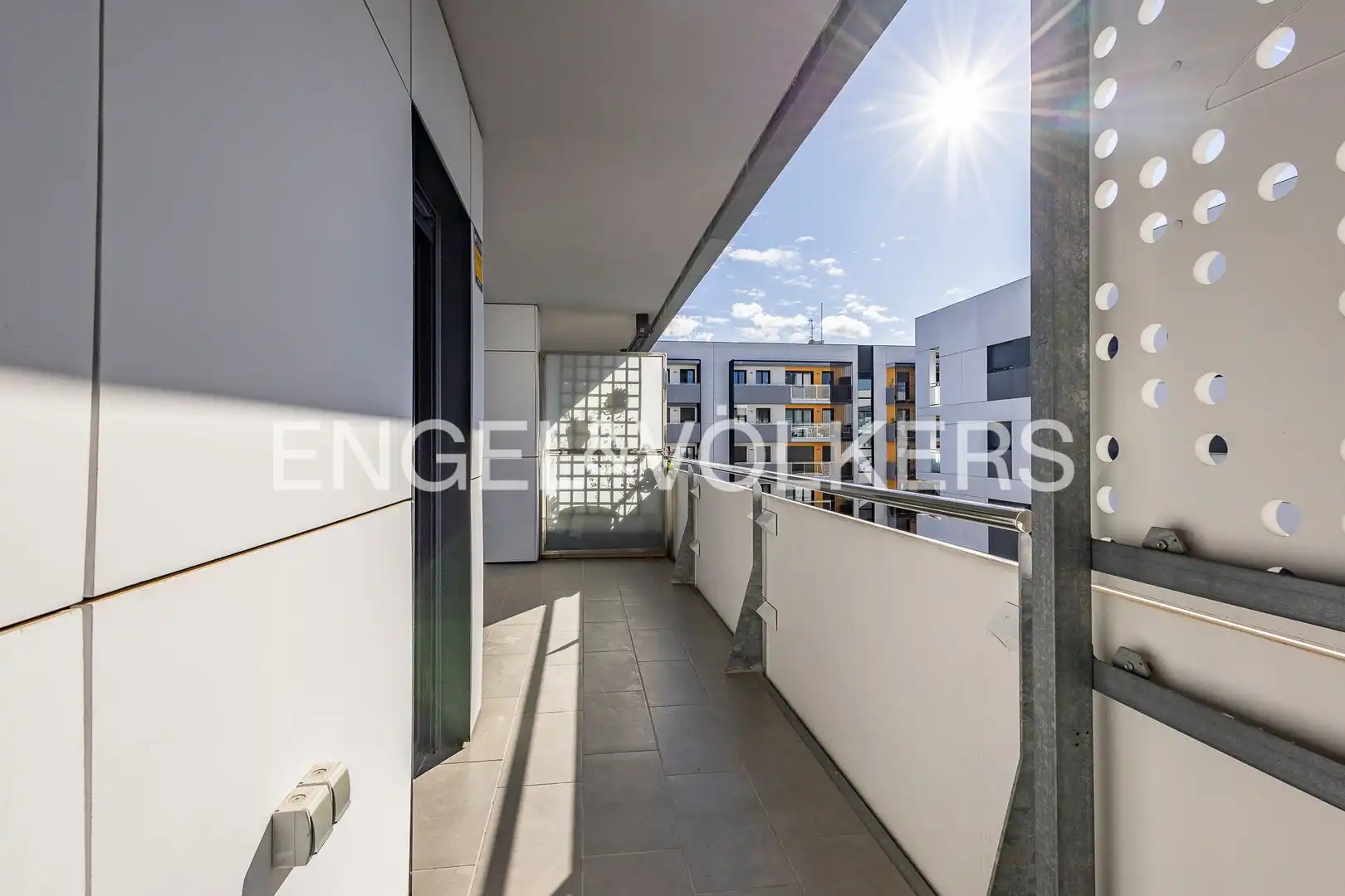 Terraza de Piso en venta en Sant Just Desvern con Aire acondicionado, Calefacción y Jardín privado