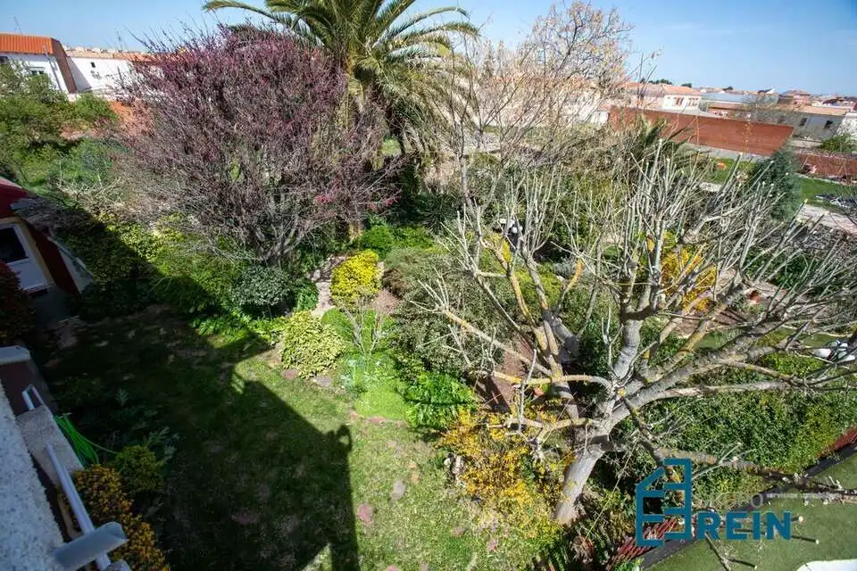 Jardí de Casa o xalet en venda en Añover de Tajo amb Aire condicionat, Calefacció i Jardí privat
