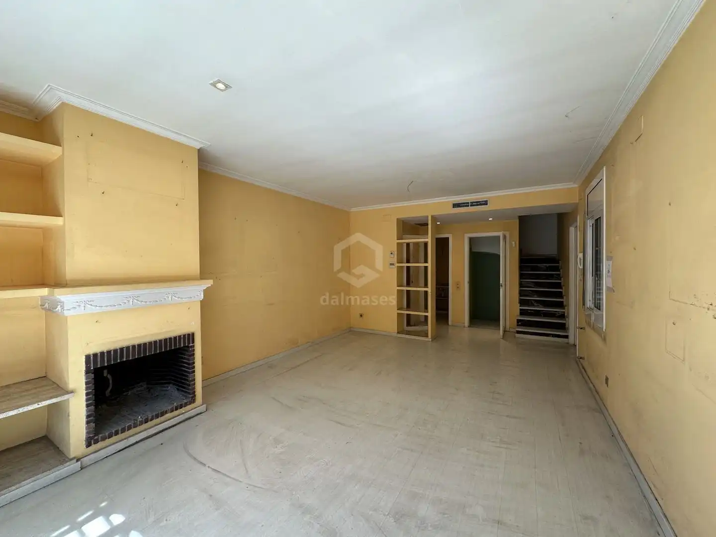 Einfamilien-Reihenhaus zum Verkauf in El Prat de Llobregat mit Privatgarten und Terrasse