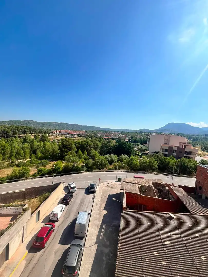 Vista exterior de Pis en venda en Sant Joan de Moró amb Aire condicionat i Moblat