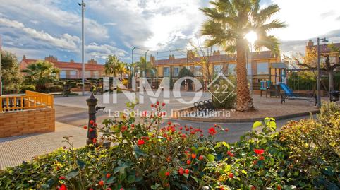 Foto 2 de Casa adosada en venta en Carrer Treviso, Els Ametllers, Tarragona