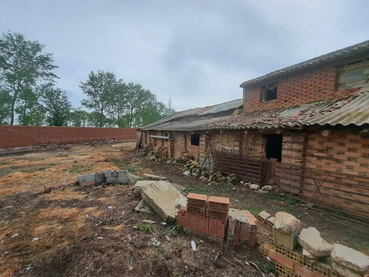 Vista exterior de Finca rústica en venta en Abarca de Campos con Jardín privado y Trastero