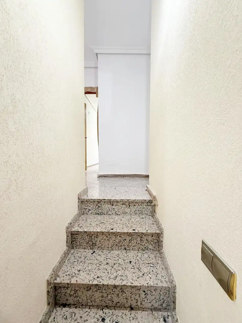 Casa adosada en venta en Almería con Terraza, Trastero y Balcón