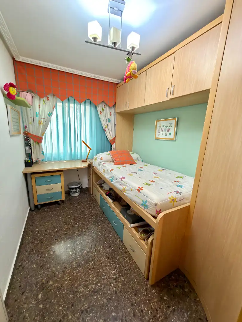 Habitación de Piso de alquiler en Xirivella con Aire acondicionado, Calefacción y Terraza