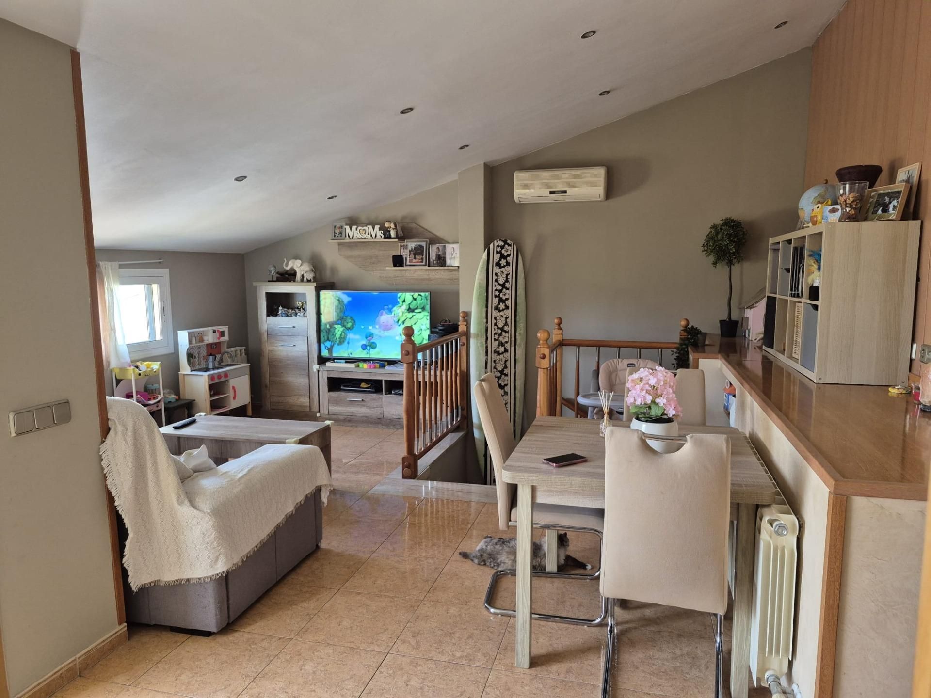 Sala d'estar de Dúplex en venda en Palafolls amb Aire condicionat, Calefacció i Terrassa