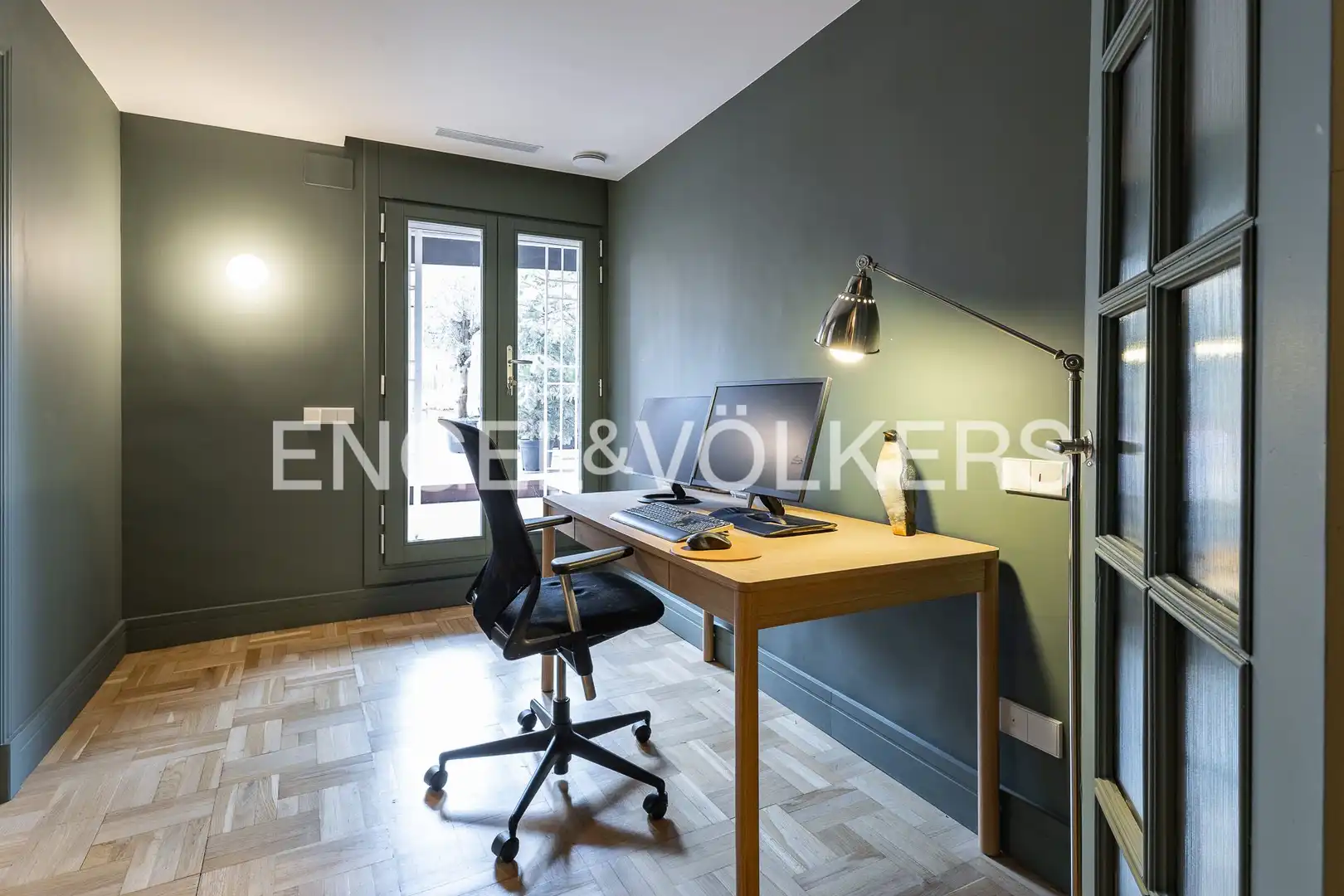 Flat for sale in Barcelona  with Air Conditioner, Heating and Parquet flooring