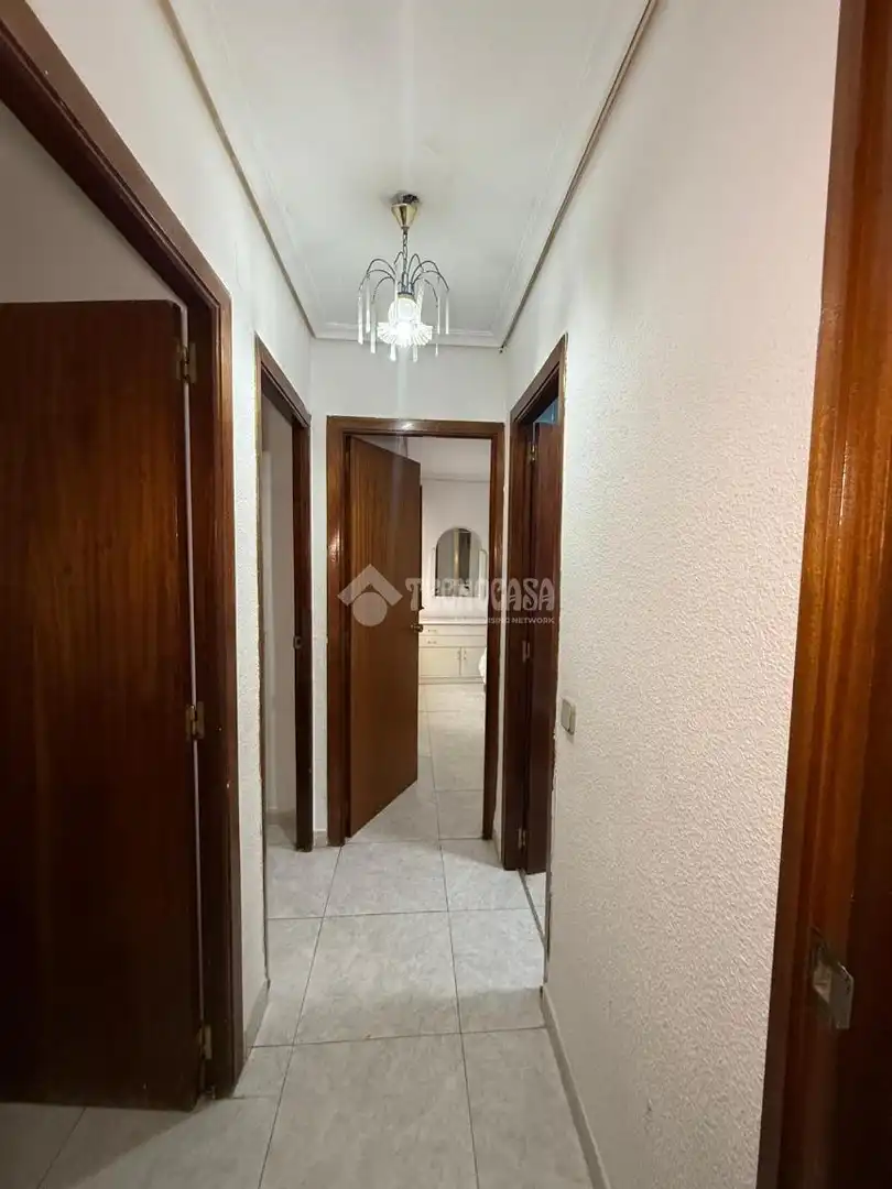 Piso en venta en Fuenlabrada con Calefacción, Terraza y Amueblado