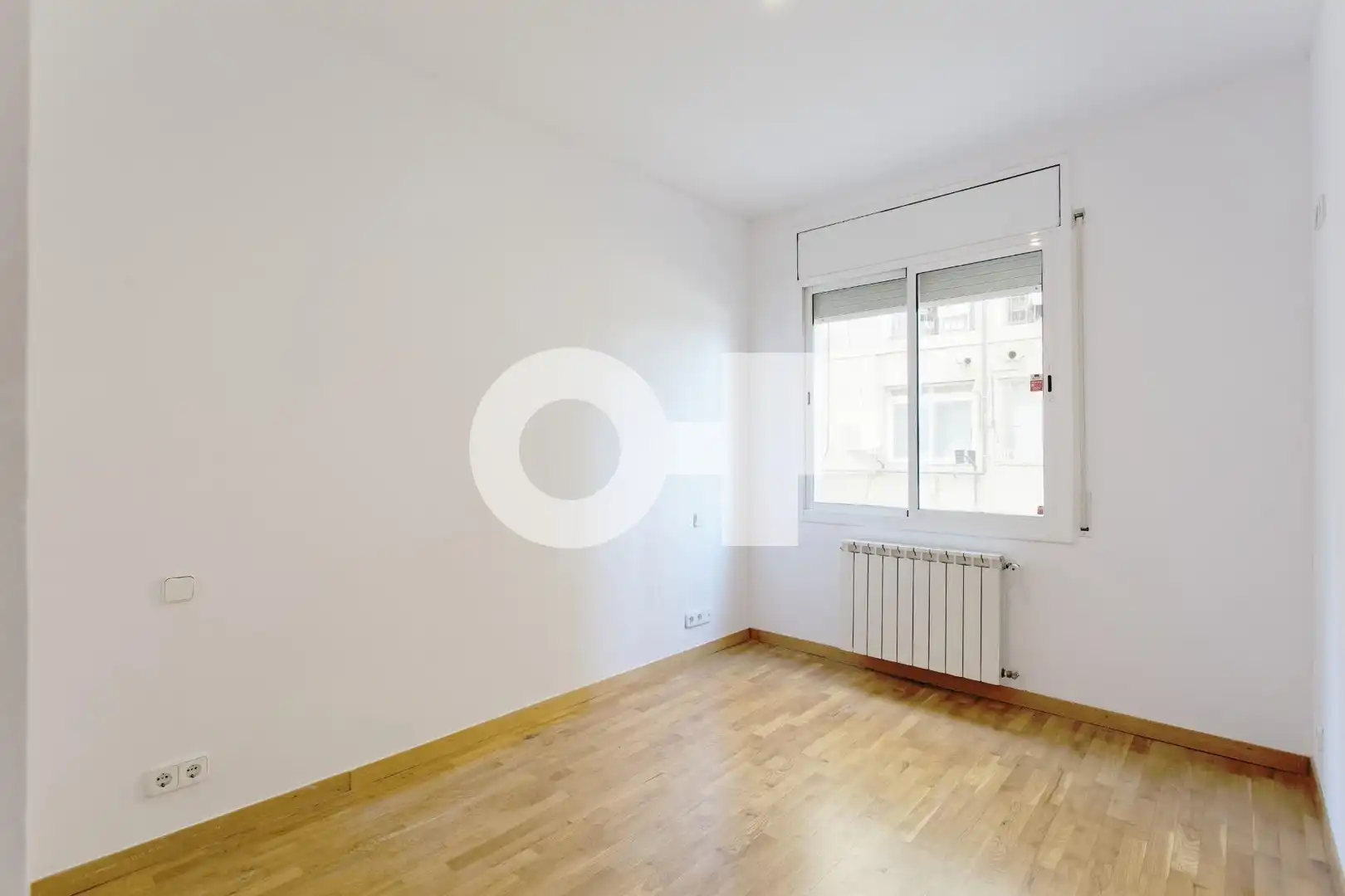 Schlafzimmer von Wohnungen zum Verkauf in Barcelona mit Heizung, Parkett und Alarm
