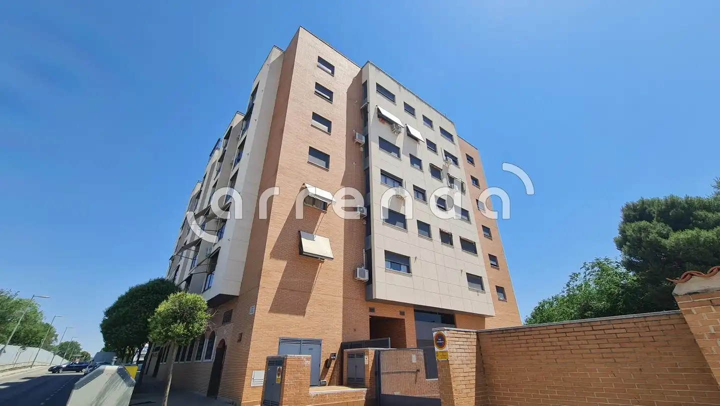 Piso de alquiler en Valdemoro con Terraza