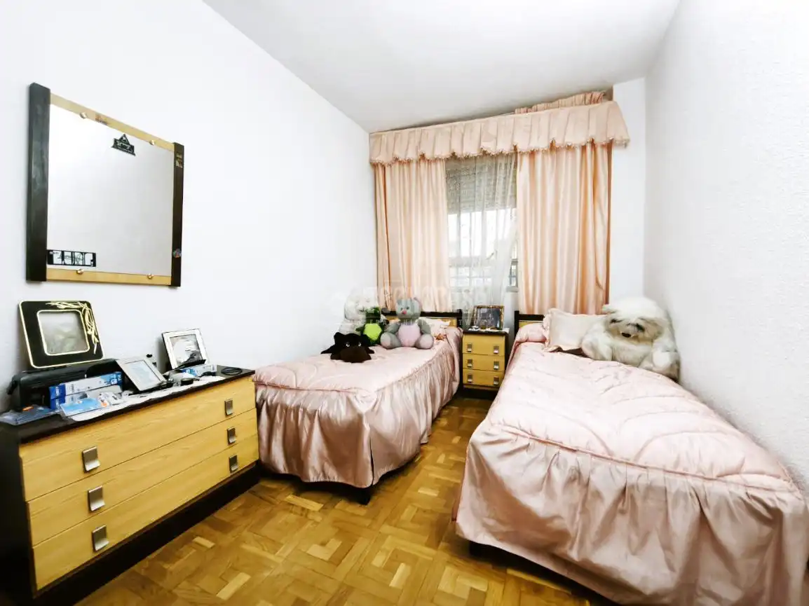 Piso con ascensor en venta en Villafontana - Estoril I, imagen 10