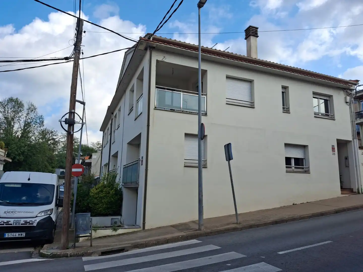 Vista exterior de Casa adosada en venta en Olot
