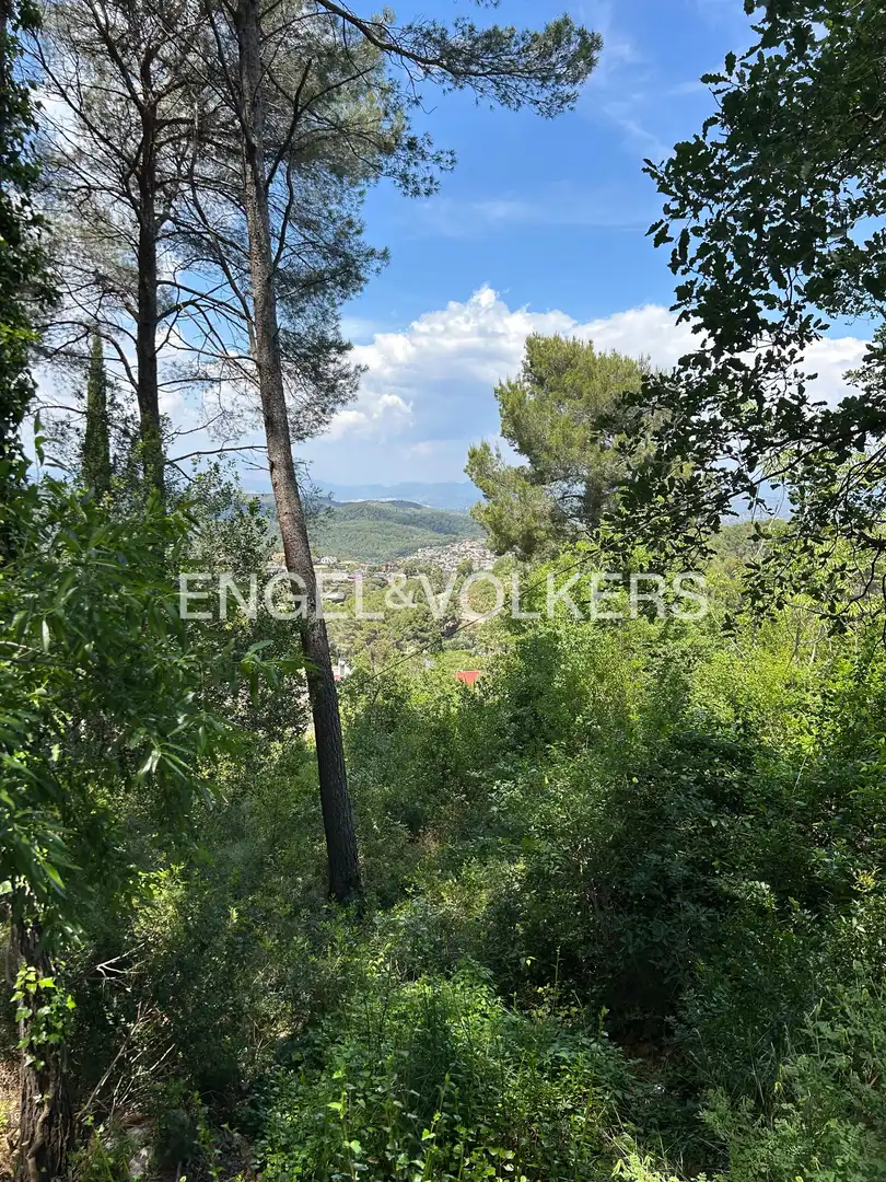 Wohnbaugrundstück zum Verkauf in Corbera de Llobregat, imagen 2