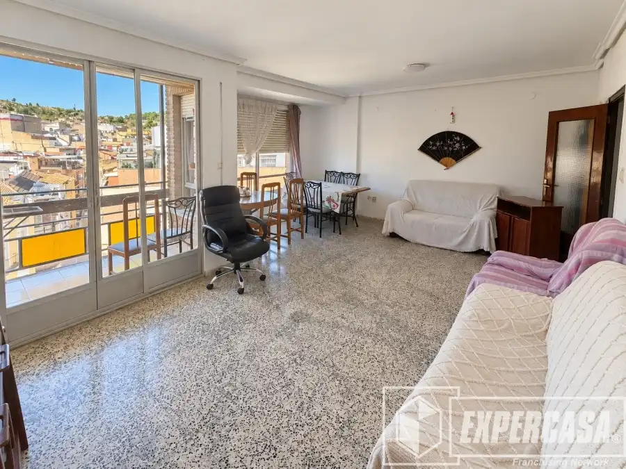 Living room of Flat for share in Casco Antiguo  