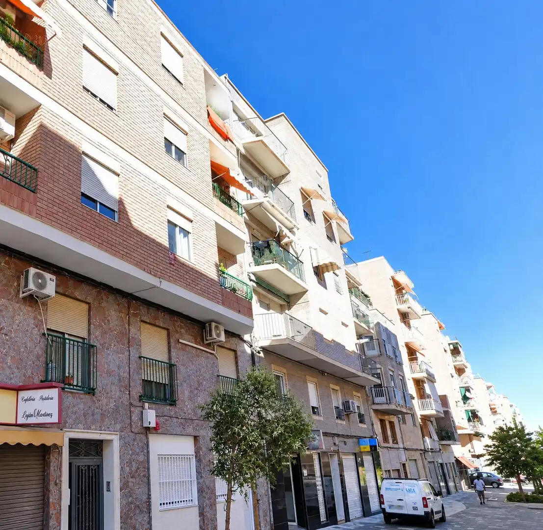 Piso en venta en Calle Olegario Domarco Seller, imagen 2