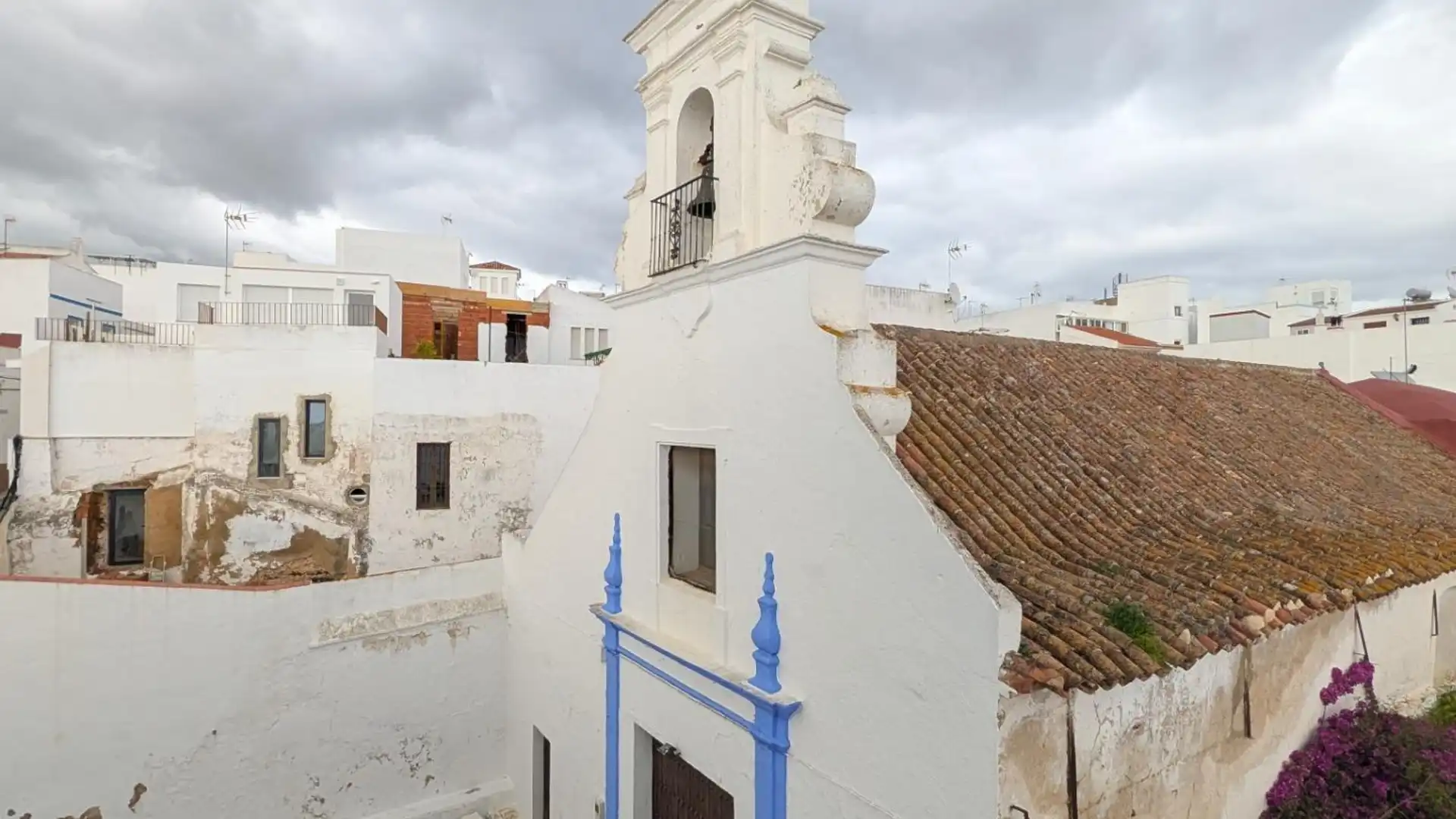 Einfamilien-Reihenhaus zum Verkauf in Calle SAN ANTONIO, Ayamonte ciudad