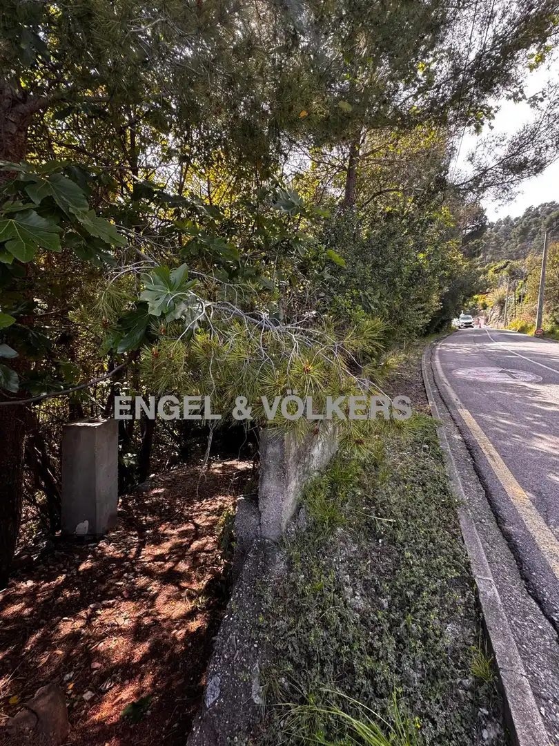 Terreno residenziale in vendita a Vallirana