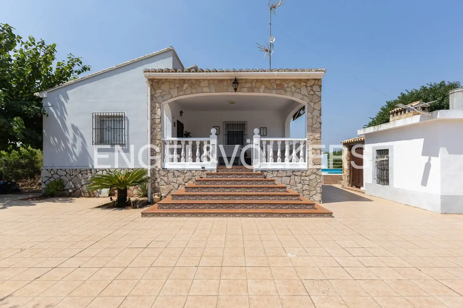Vista exterior de Casa o chalet en venta en Rafelguaraf con Calefacción y Jardín privado