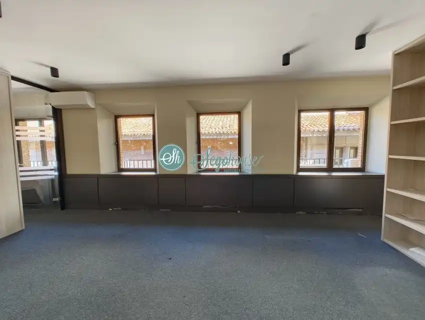 Oficina de lloguer en Segovia amb Aire condicionat i Calefacció