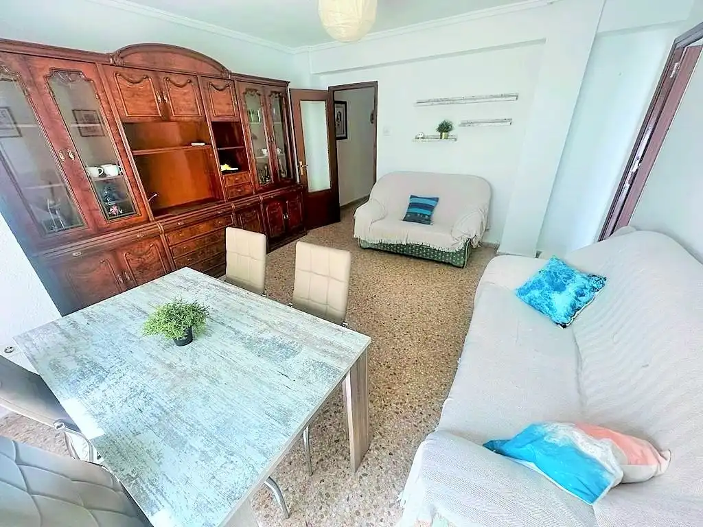Living room of Flat for rent in Valencia  with Air Conditioner, Heating and Furnished