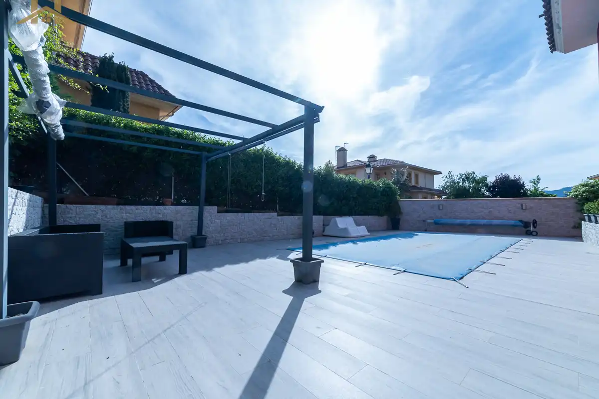 Terrasse von Haus oder Chalet zum Verkauf in Robledo de Chavela mit Heizung, Privatgarten und Terrasse