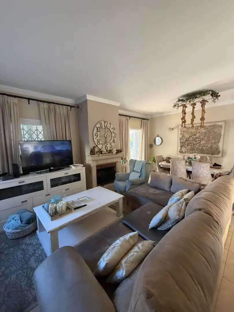 Terraced house with pool for sale in Los Barrios, imagen 4