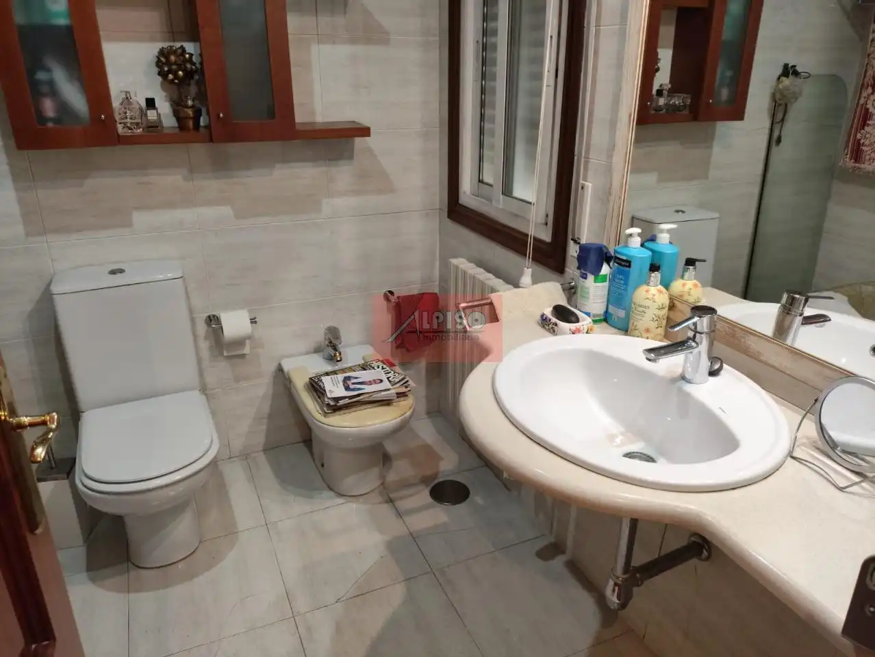 Bathroom of Duplexes for rent in Ourense Capital   with Heating, Parquet flooring and Furnished