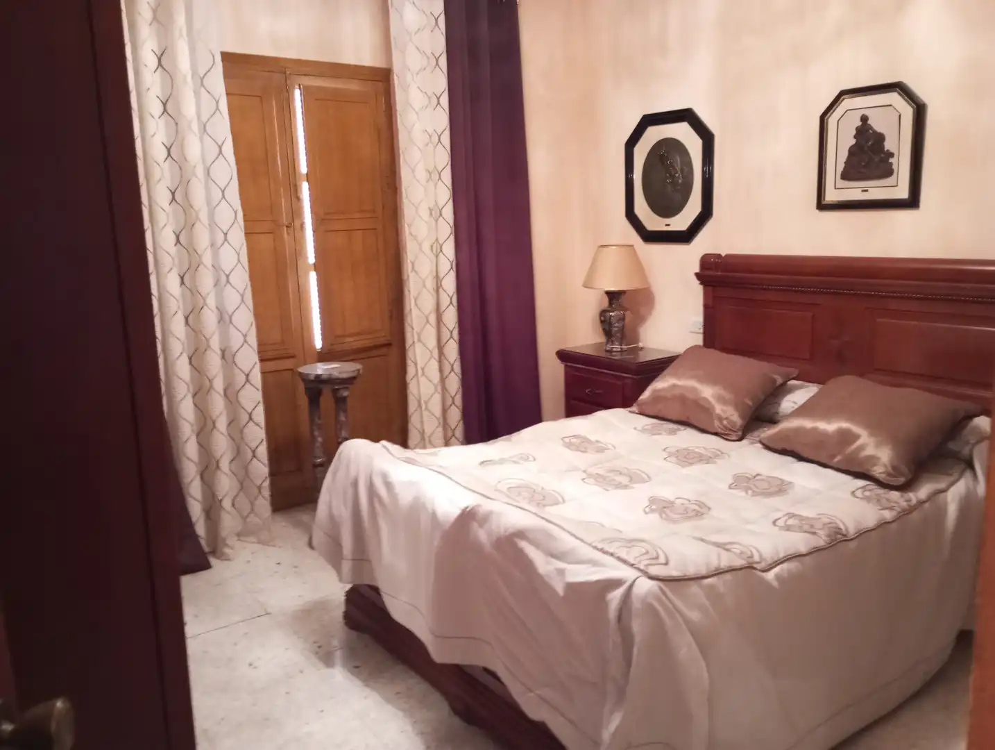 Habitación de Edificio en venta en Baza