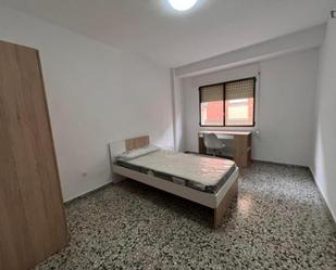 Dormitori de Apartament per a compartir en San Vicente del Raspeig / Sant Vicent del Raspeig amb Moblat