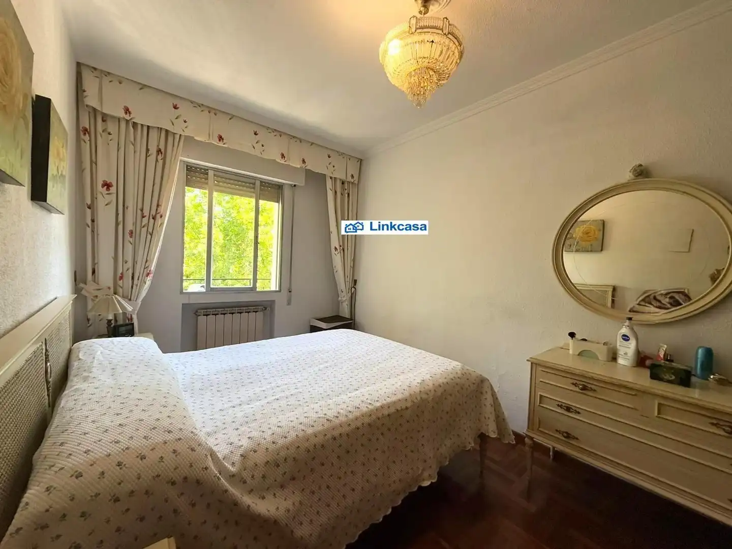 Habitación de Piso en venta en Madrid con Calefacción, Terraza y Alarma